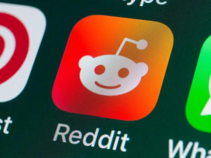 close up of reddit app on phone