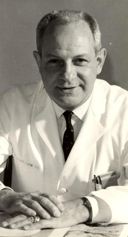 headshot of Richard Schneider