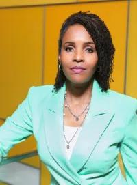 Paula Thompson headshot