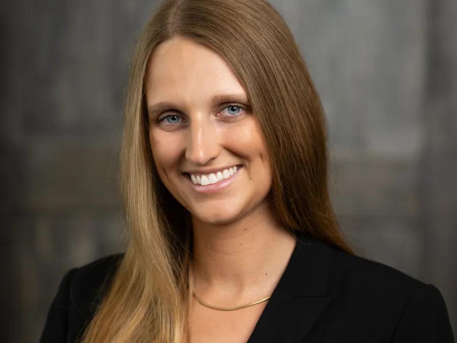 Headshot of Cassie, a medical student