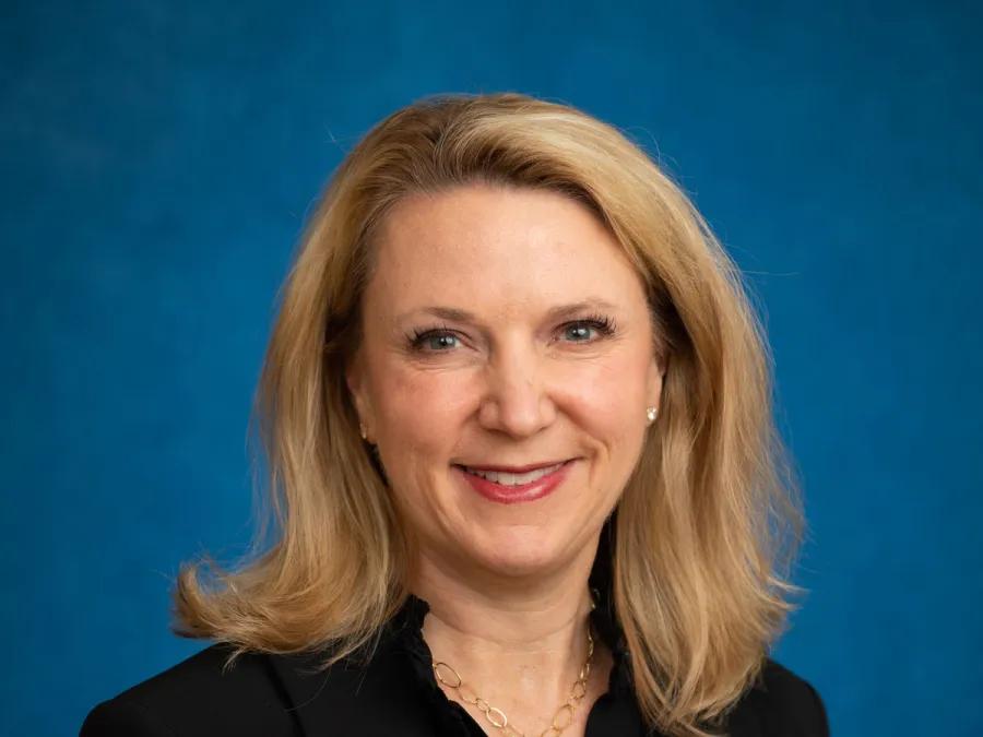 Jennifer Romano headshot
