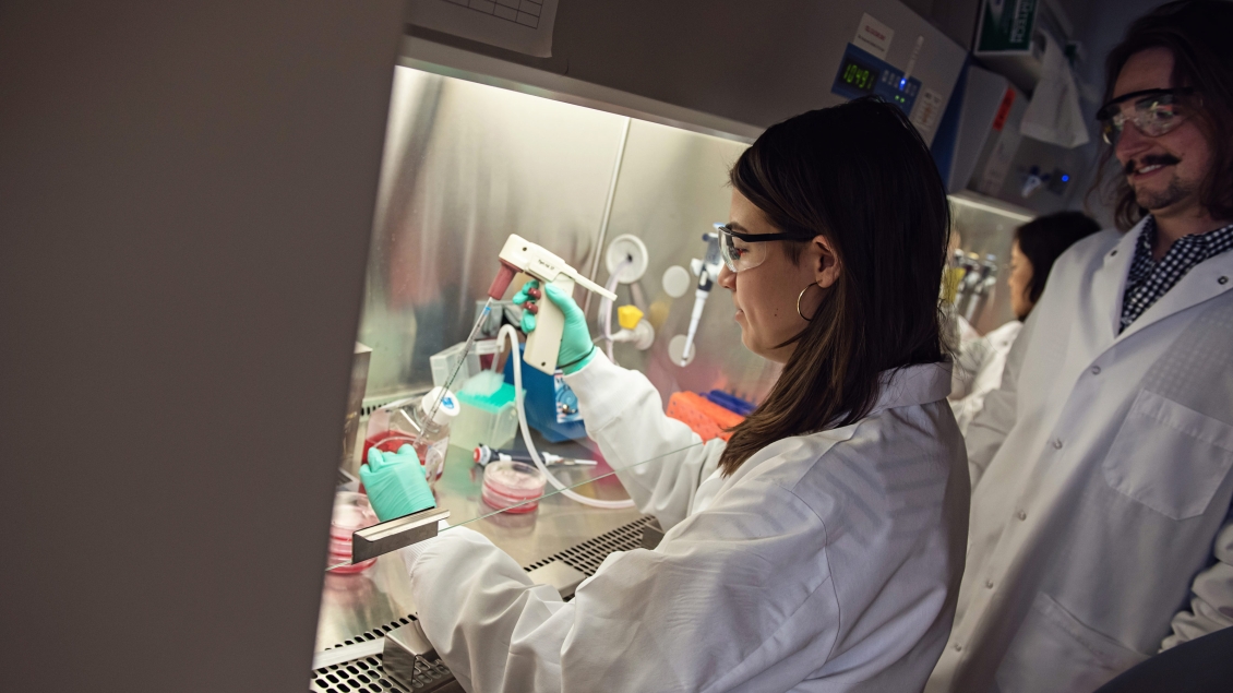 Female researcher working in the lyssiotis lab 