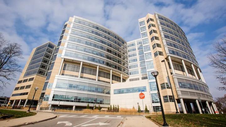 Ground-view of Mott and Voigtlander Hospital