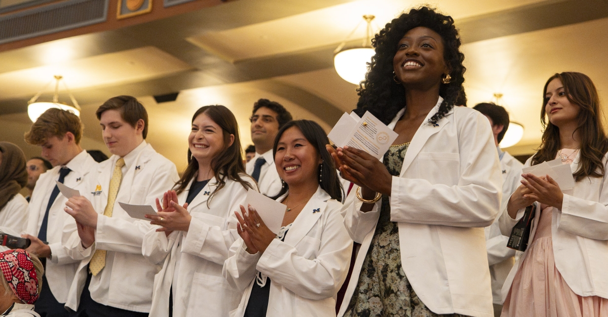 mm-2026-mm-whitecoat-cp201650.