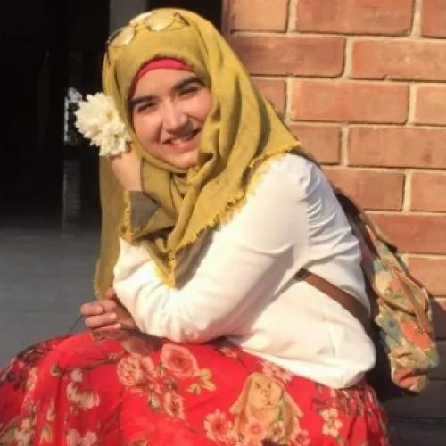 DCMB Bioinformatics Program PhD student Mahnoor Gondal