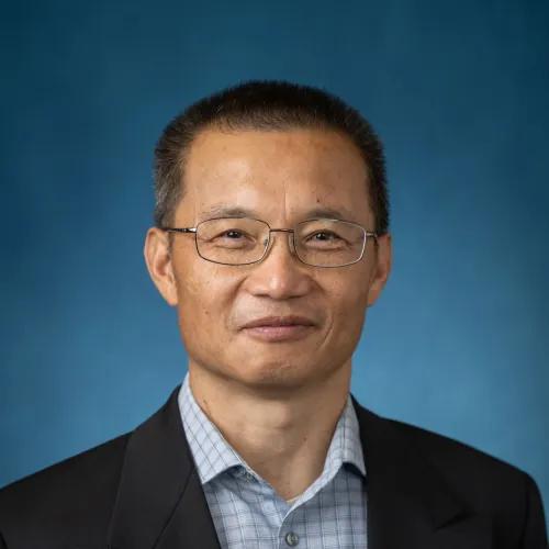 Zhong Wang headshot