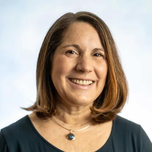 Dr. Carlen Gomez Fifer