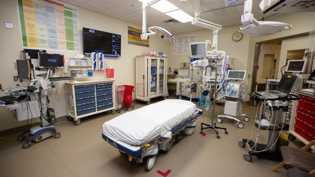 emergency department medical equipment  