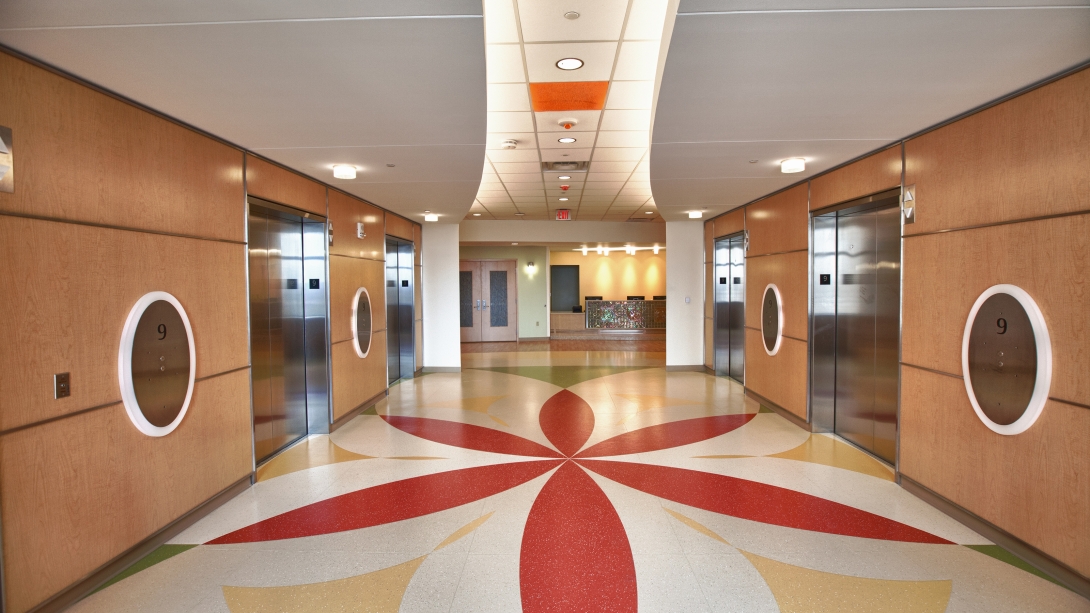 entryway into the voigtlander center