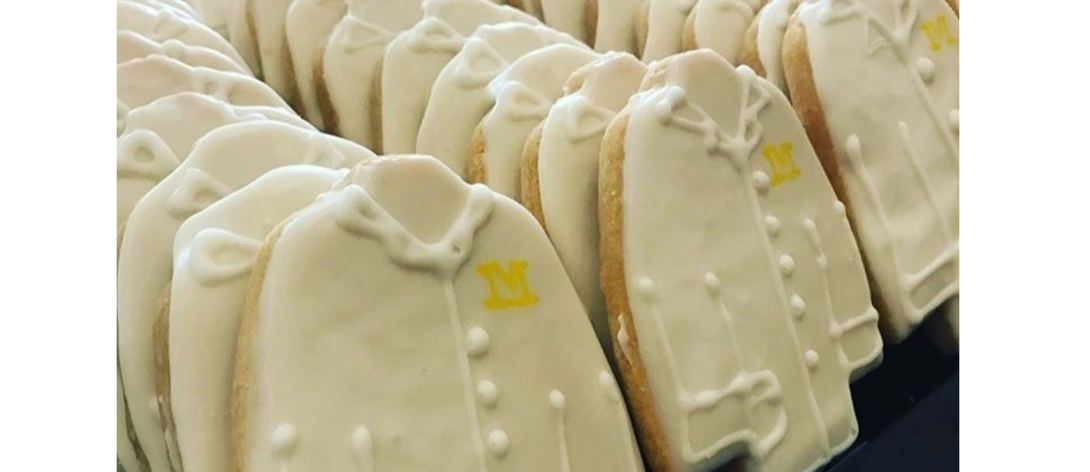 medical coat cookies