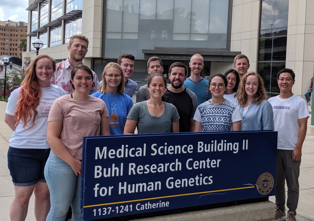 group picture of students in front of Medical science building for human genetics