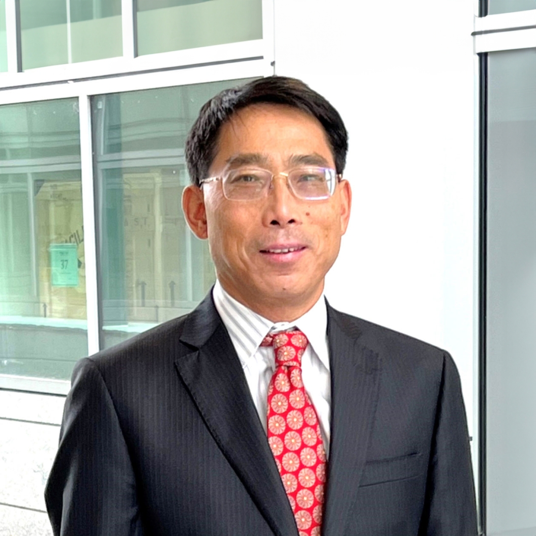 portrait of Shaomeng Wang, PhD