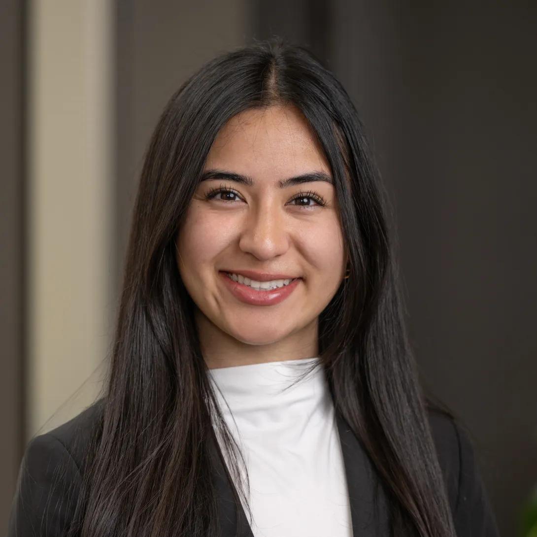 Melissa Phung-Rojas headshot