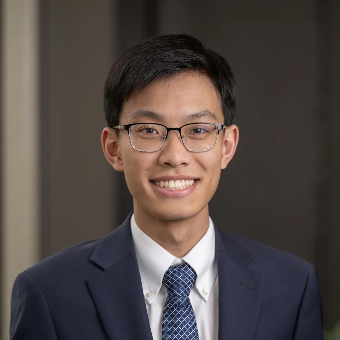 Harry Yang headshot