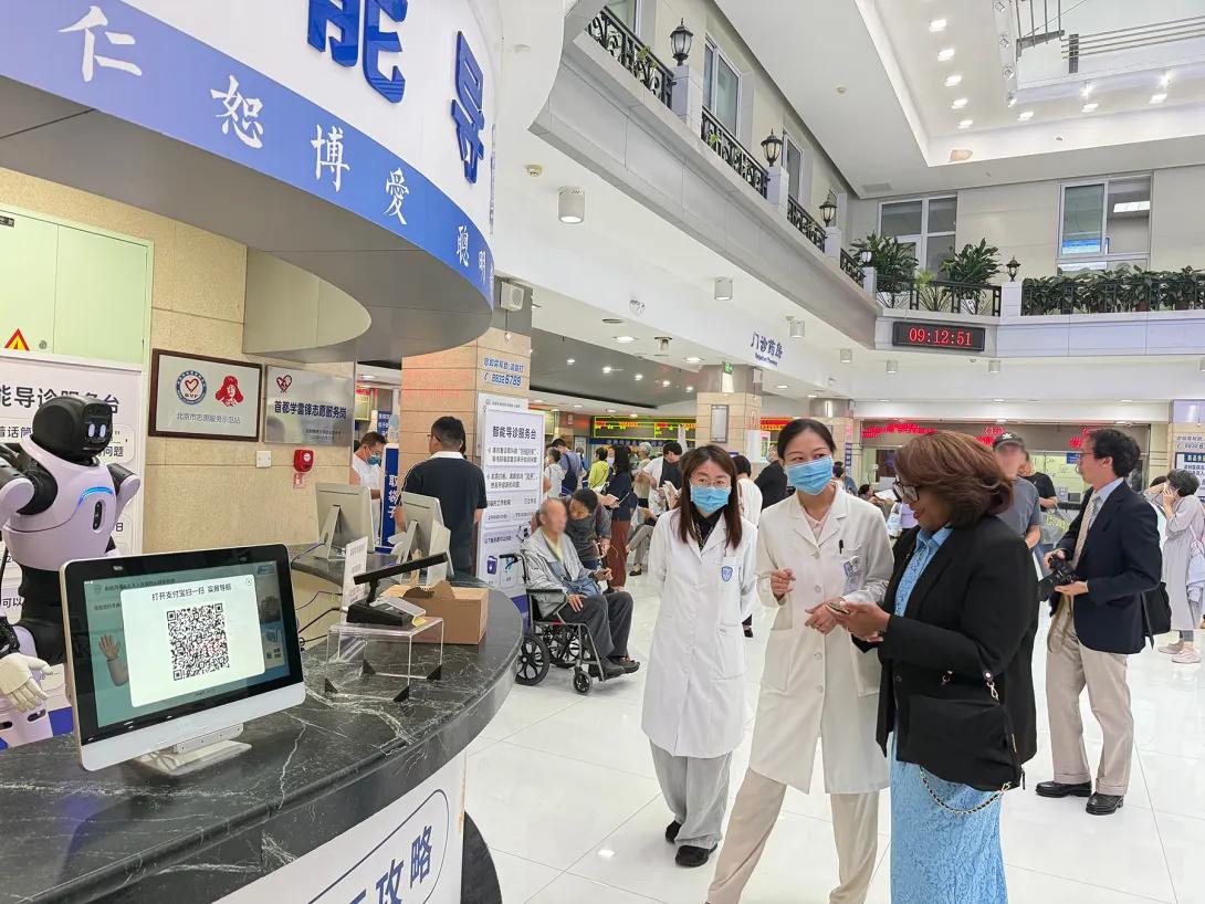 UMMS Vice Dean for Medical Education Louito Edje tours PKU People's Hospital, in Beijing.