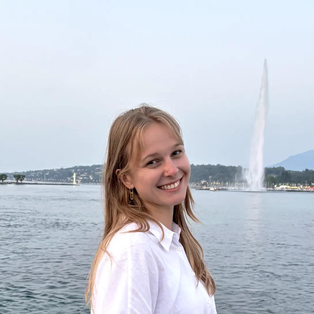 Zuzanna Lutrzykowska Headshot